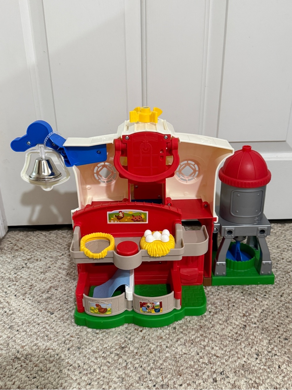 Fisher-Price Red and White Play Barn with Bell - Kids Toy-New - Picture 2 of 4